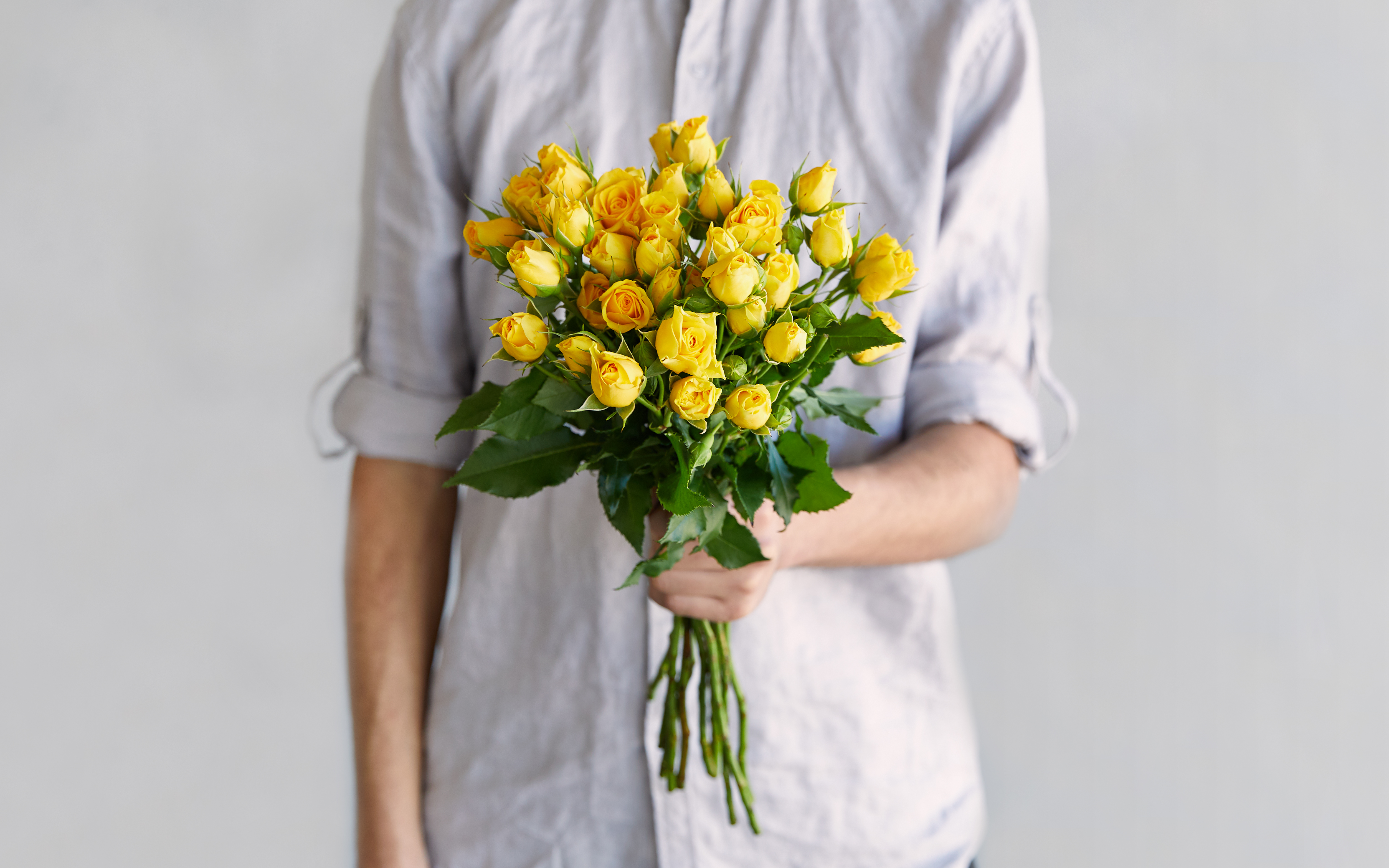 Yellow Spray Roses | 1 bunch | California Pajarosa Floral | Good Eggs