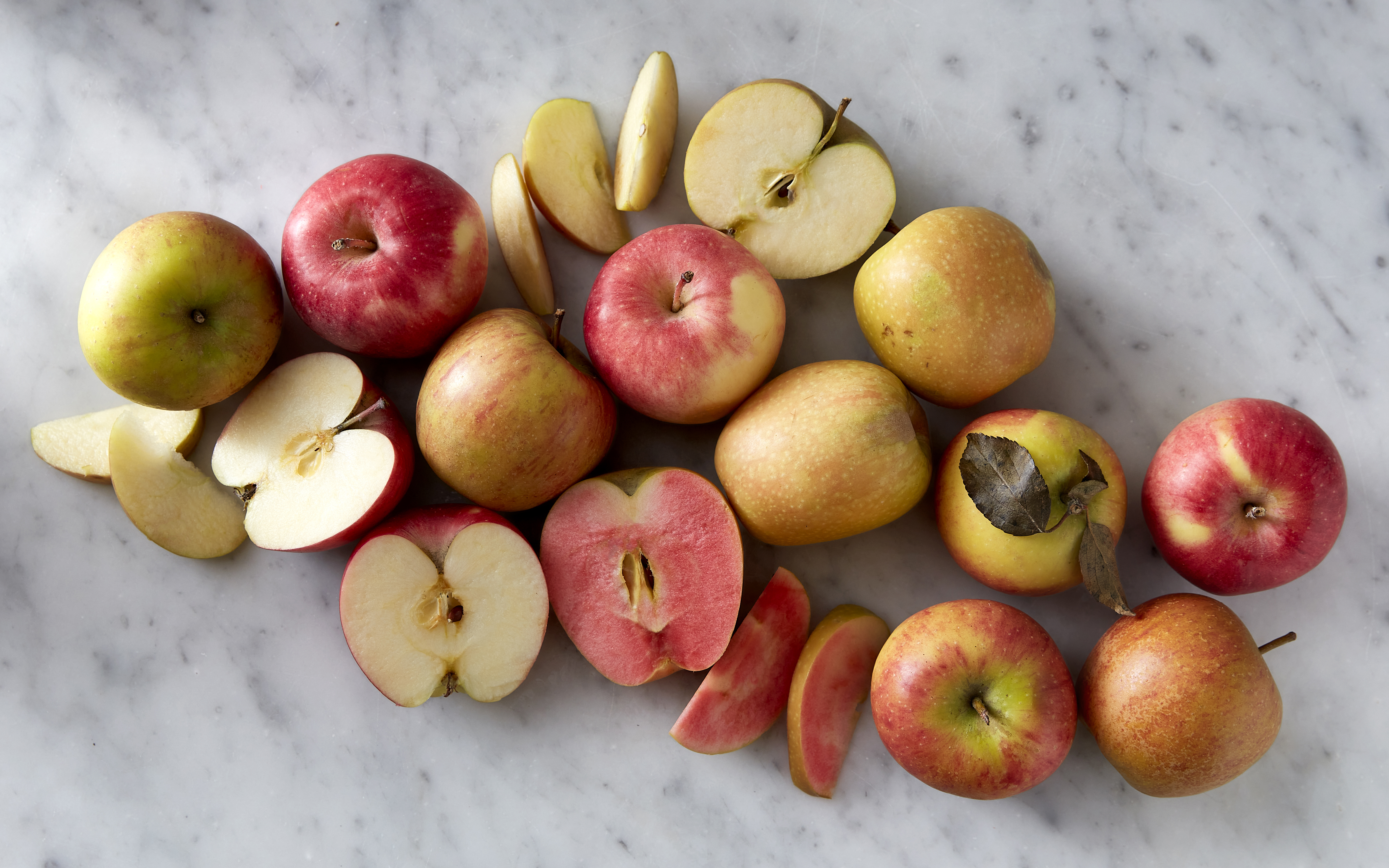 Bulk Organic & Biodynamic Mixed Heirloom Apples | 3 Lb | Mt. Hood ...