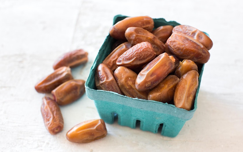 Honey Deglet Dates | 8 oz | Flying Disc Ranch | Good Eggs