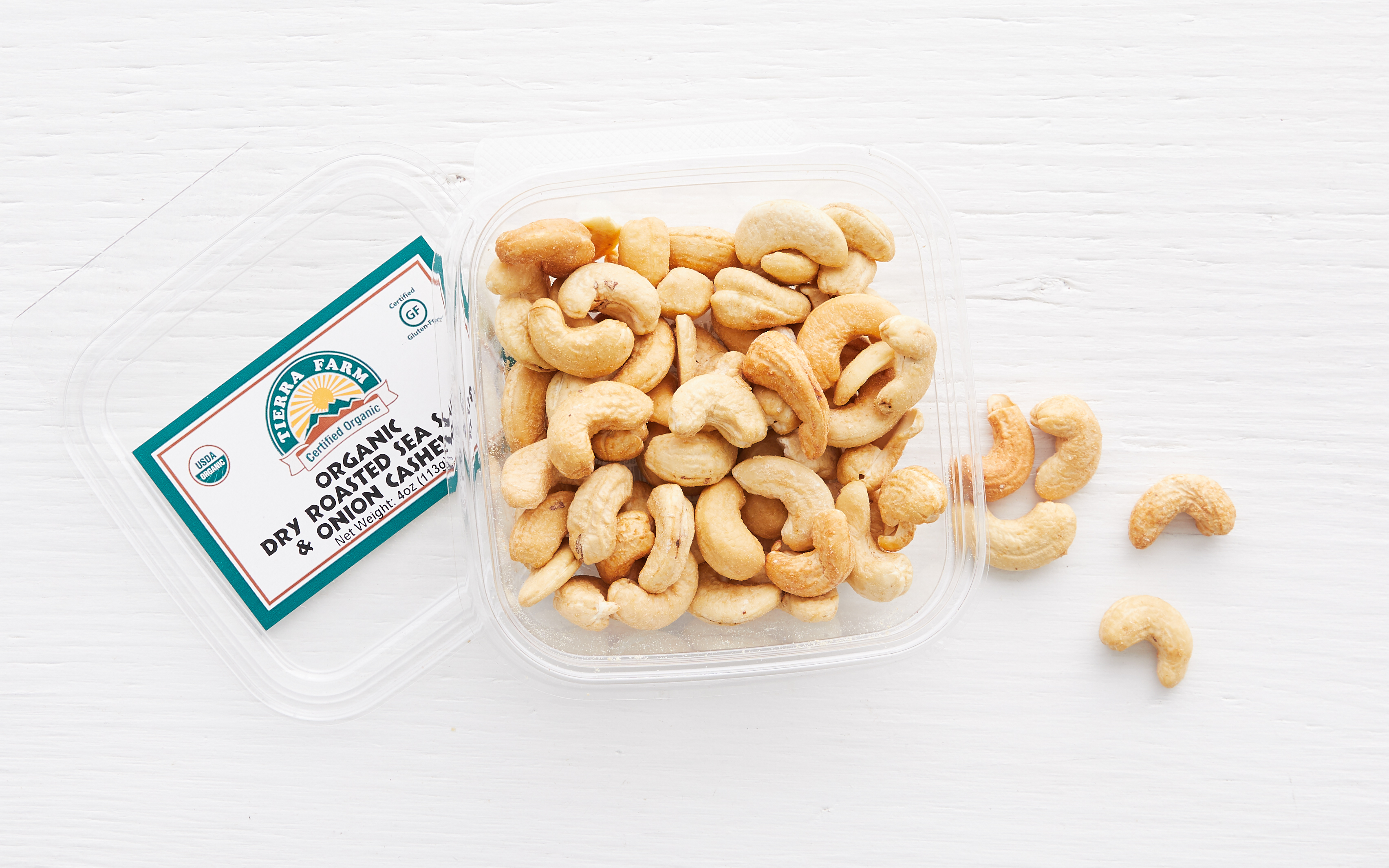 Organic Dry Roasted Sea Salt & Onion Cashews 4 oz Tierra Farm