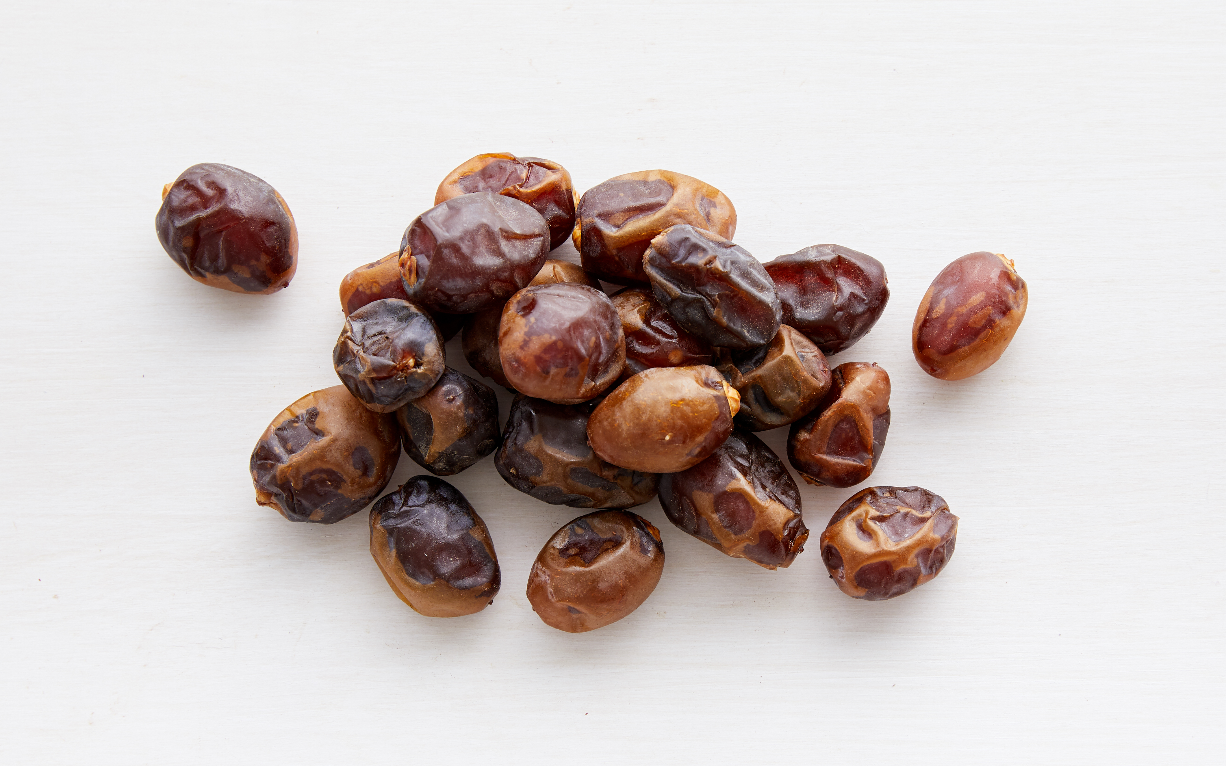 Barhi Dates 8 oz Flying Disc Ranch Good Eggs