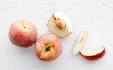 Organic Spring Snow White Peaches
