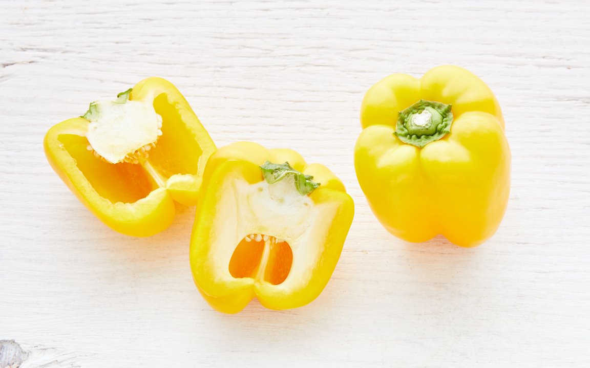 Organic & Fair Trade Large Yellow Bell Pepper Duo (Mexico) | 2