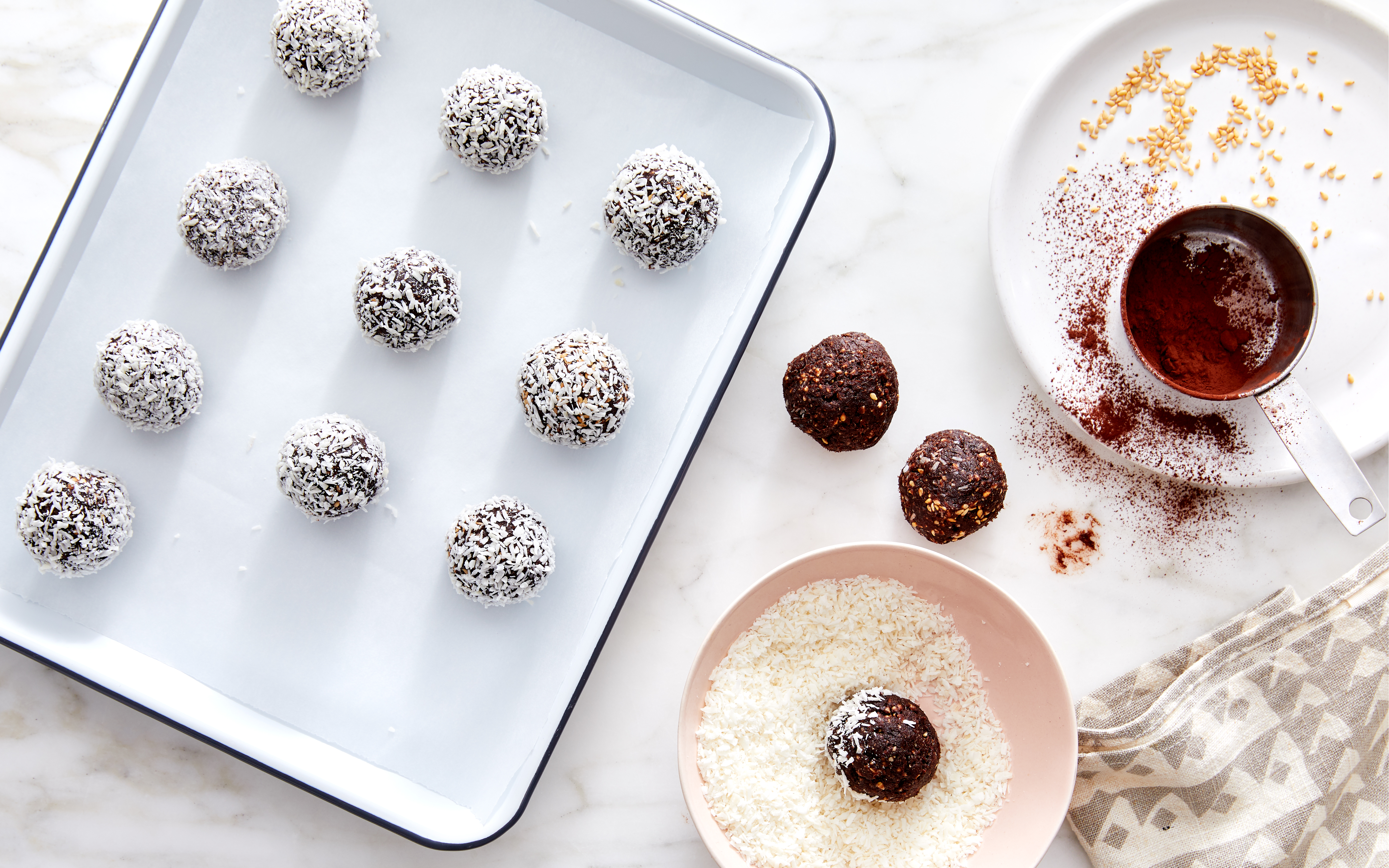 Chocolate Energy Bites with Dates & Coconut 24 count Good Eggs Meal