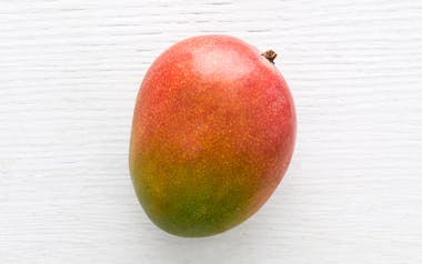 Organic Large Tommy Atkins Mango (Mexico)