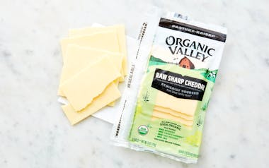 Organic Sliced Raw Sharp Cheddar