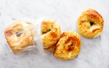 Jalapeno Cheese Bagels