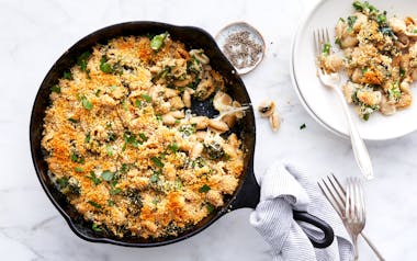 Skillet Mac & Cheese with Broccoli